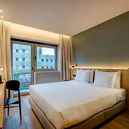 Hotel Acta The Clover 4*