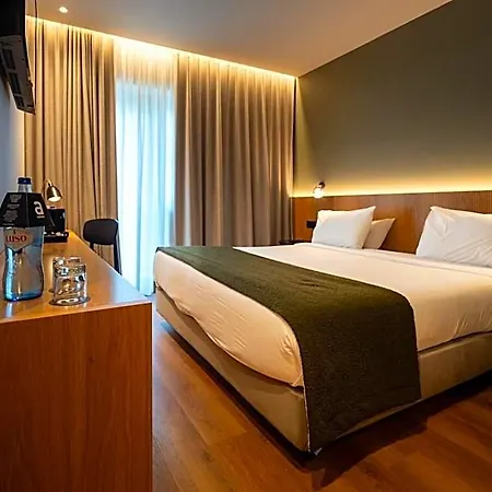 Отель Acta The Clover 4*